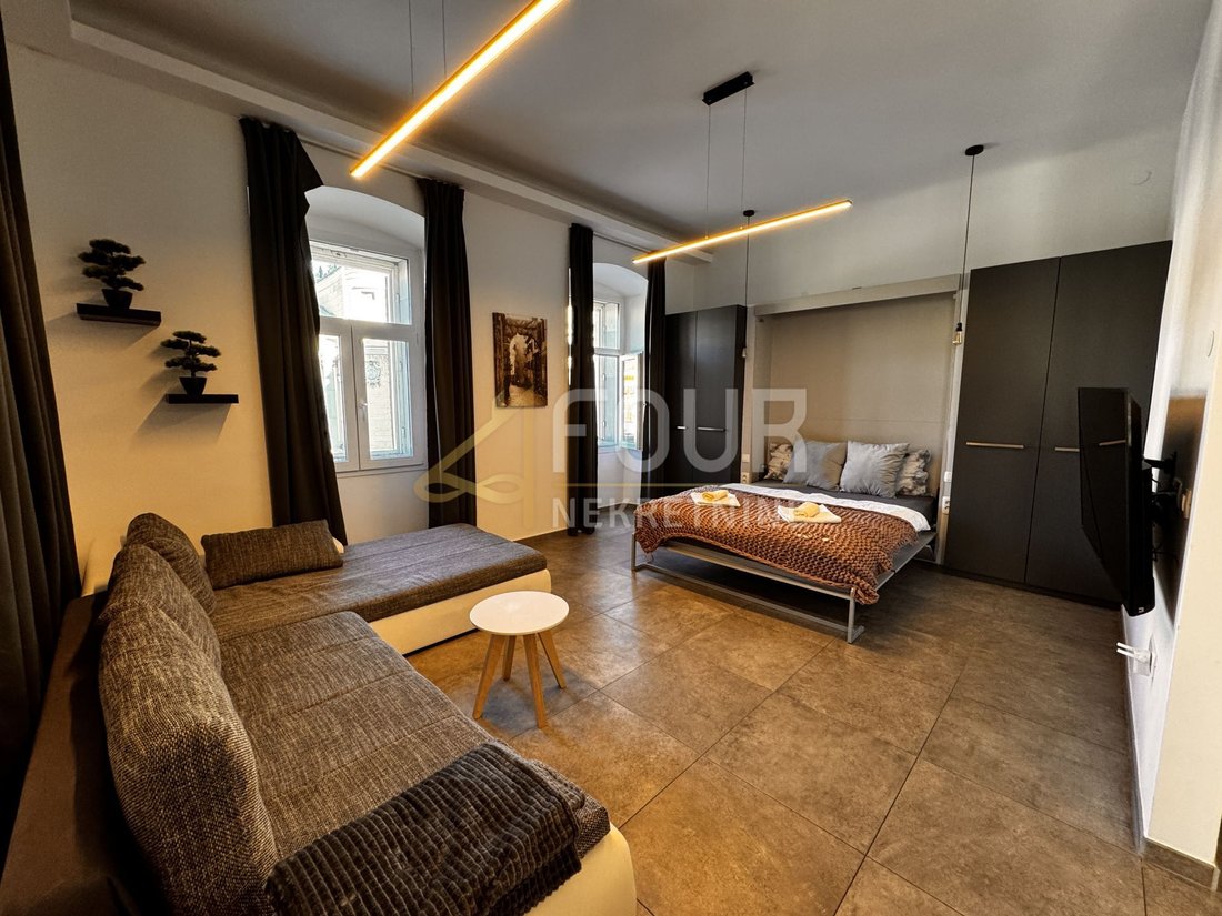 Apartment in Mjesni odbor Luka, Grad Rijeka, Primorje-Gorski Kotar County 1 - 14983580