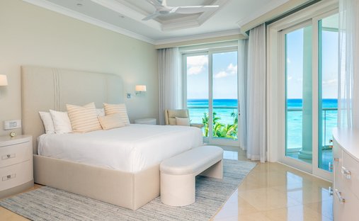 Apartment in George Town, George Town, Cayman Islands 1