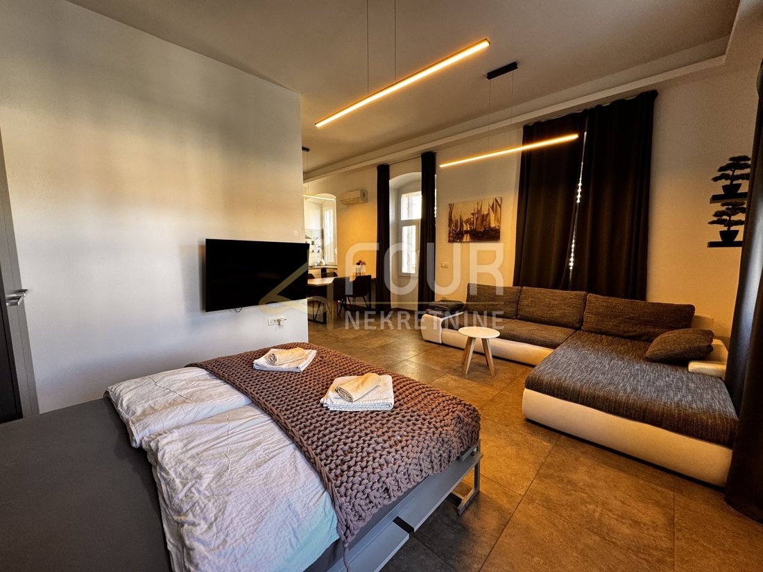 Apartment in Mjesni odbor Luka, Grad Rijeka, Primorje-Gorski Kotar County 2 - 14983580