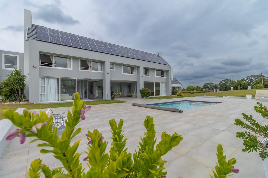 Casa en Saddlebrook Estate, Gauteng, Sudáfrica 1 - 15462707