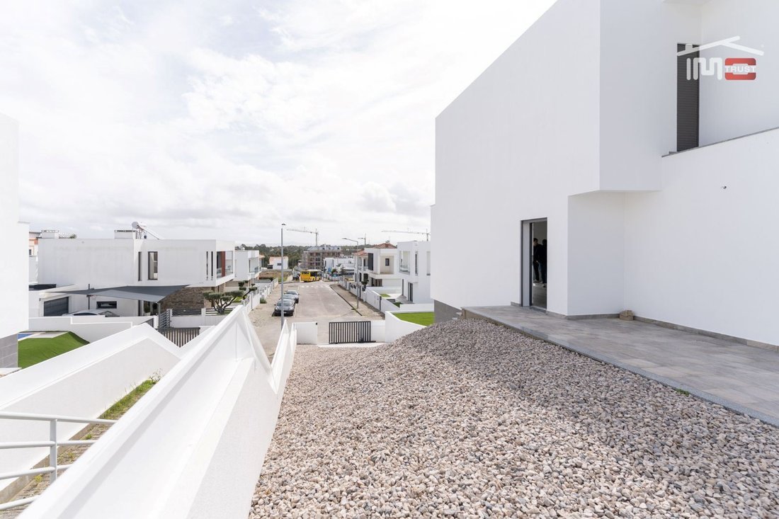 Townhouse in Corroios, Setubal, Portugal 3 - 15465333