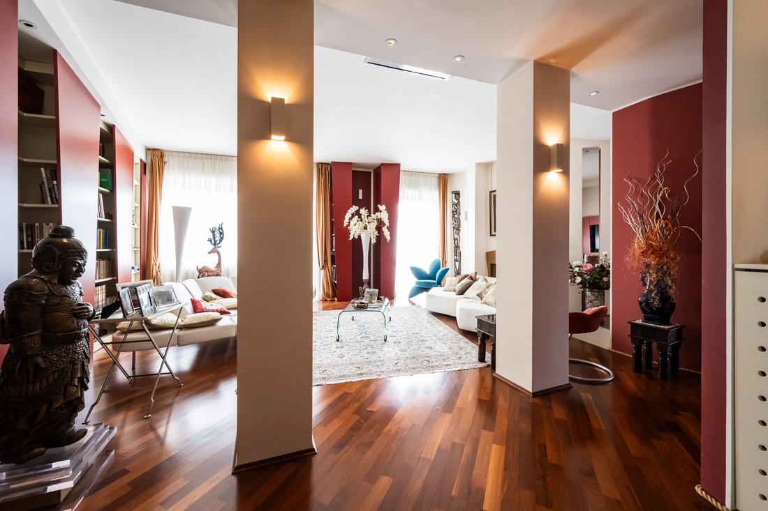 Penthouse in Center, Varese, Lombardy 2 - 15466410