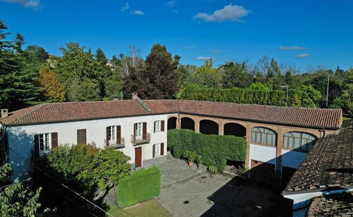 Estate in Portacomaro, Piedmont, Italy 1