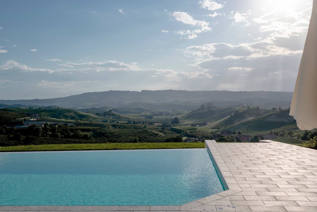 Villa in Diano d'Alba, Piedmont, Italy 2 - 15466645