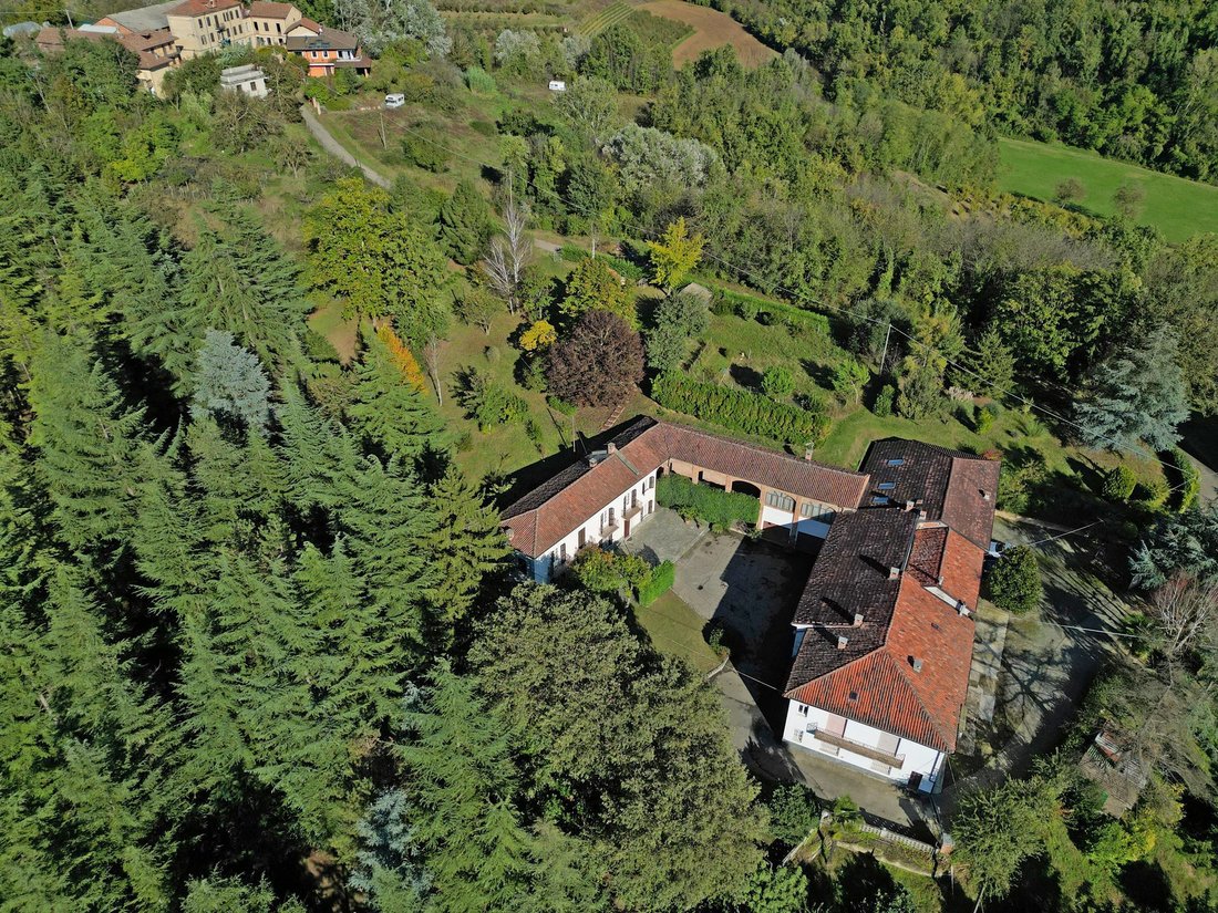 Domaine à Portacomaro, Piémont, Italie 2 - 15466570