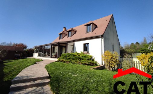 House in Vernou-la-Celle-sur-Seine, Ile-de-France, France 1