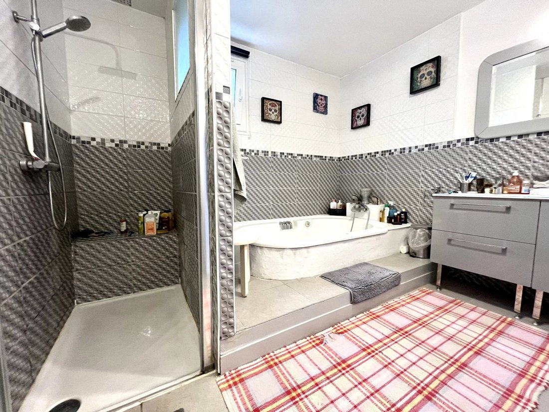 House in Jas de Rhodes-Grande Colle, Les Pennes-Mirabeau, France 5 - 13865239