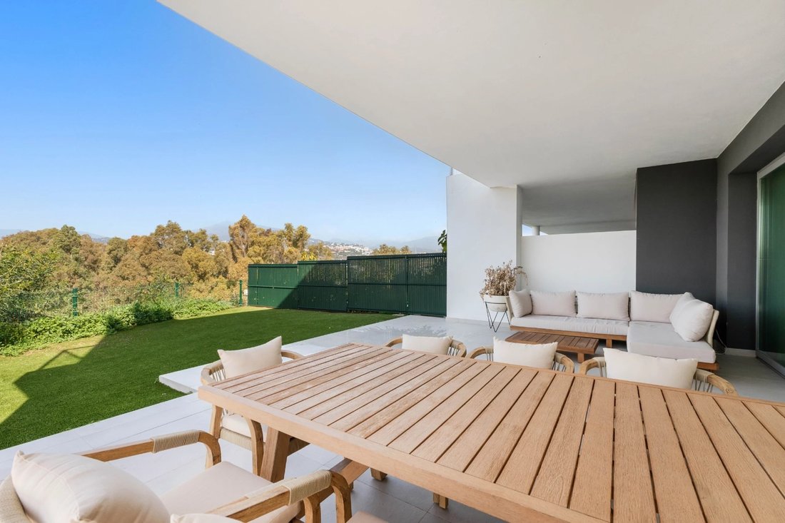 Villa in Guadalmina Baja, San Pedro de Alcantara, Spain 3 - 15468420