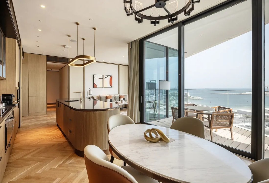 Apartment in Umm Suqeim, Dubai, United Arab Emirates 2 - 15472402