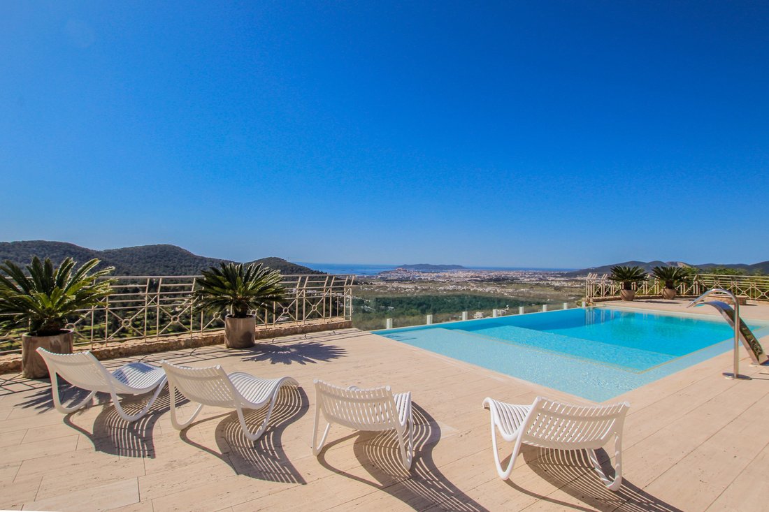Villa in Can Furnet, Santa Eularia des Riu, Balearic Islands 4 - 15473003
