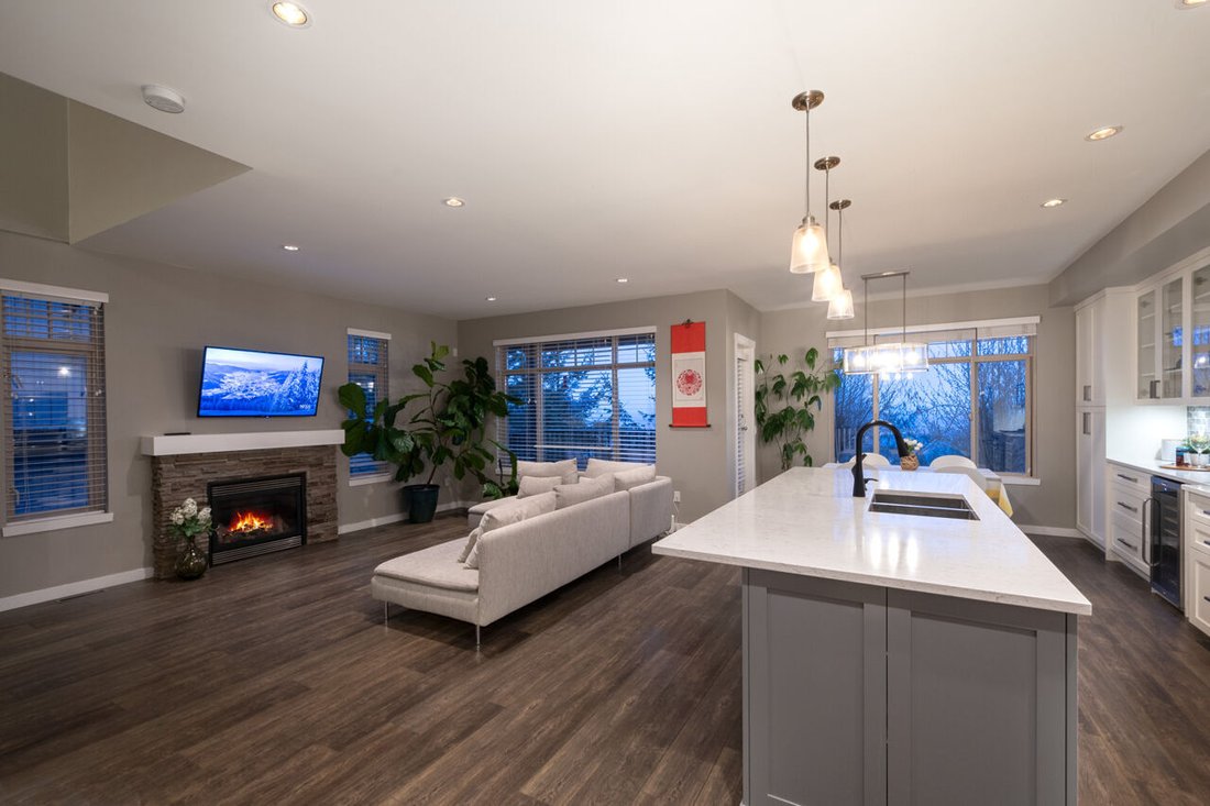Residenza a Port Moody, Columbia Britannica, Canada 3 - 15470153