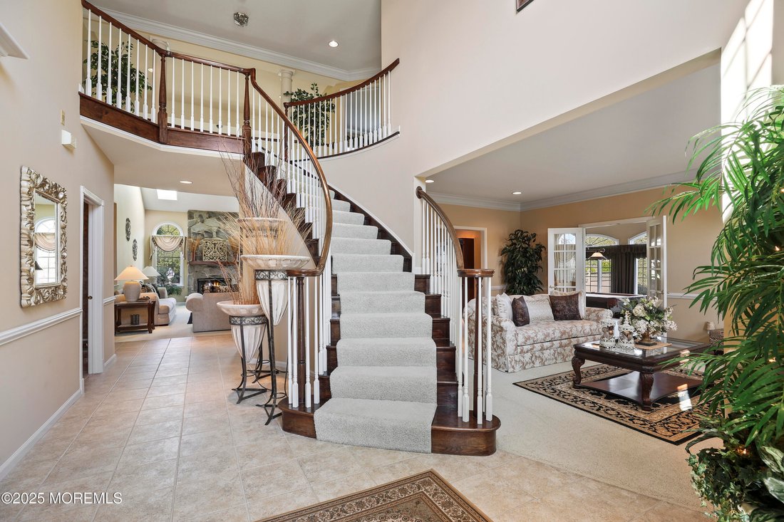 House in Freehold Township, New Jersey, United States 2 - 15468985