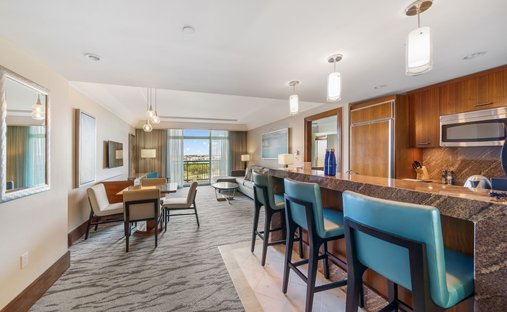 Condo in Paradise Island, New Providence, The Bahamas 1