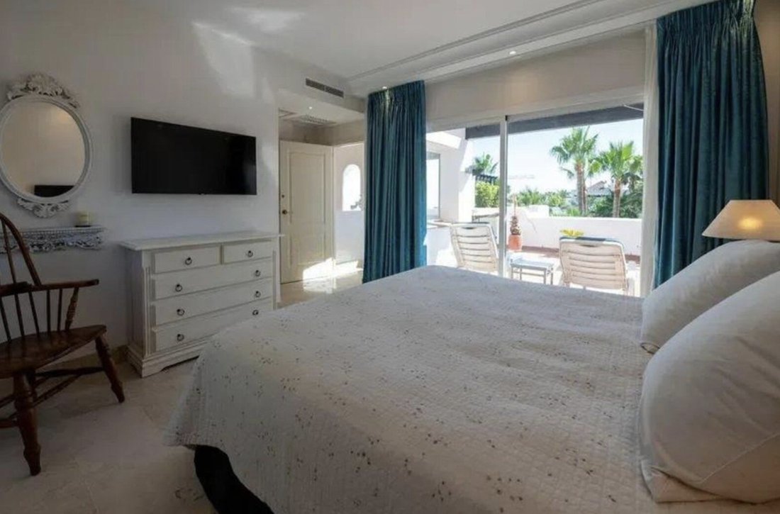 Penthouse in Puerto Banus, Marbella, Spain 4 - 15472975