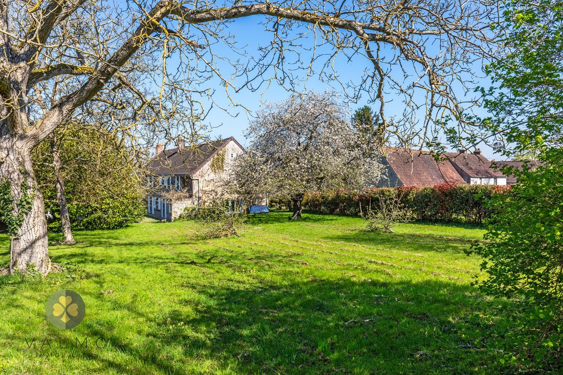 House in Montfort-l'Amaury, Ile-de-France, France 3 - 15471185