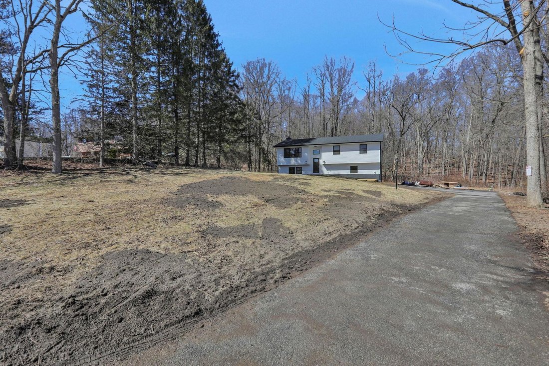 House in Wappingers Falls, New York, United States 4 - 15332913