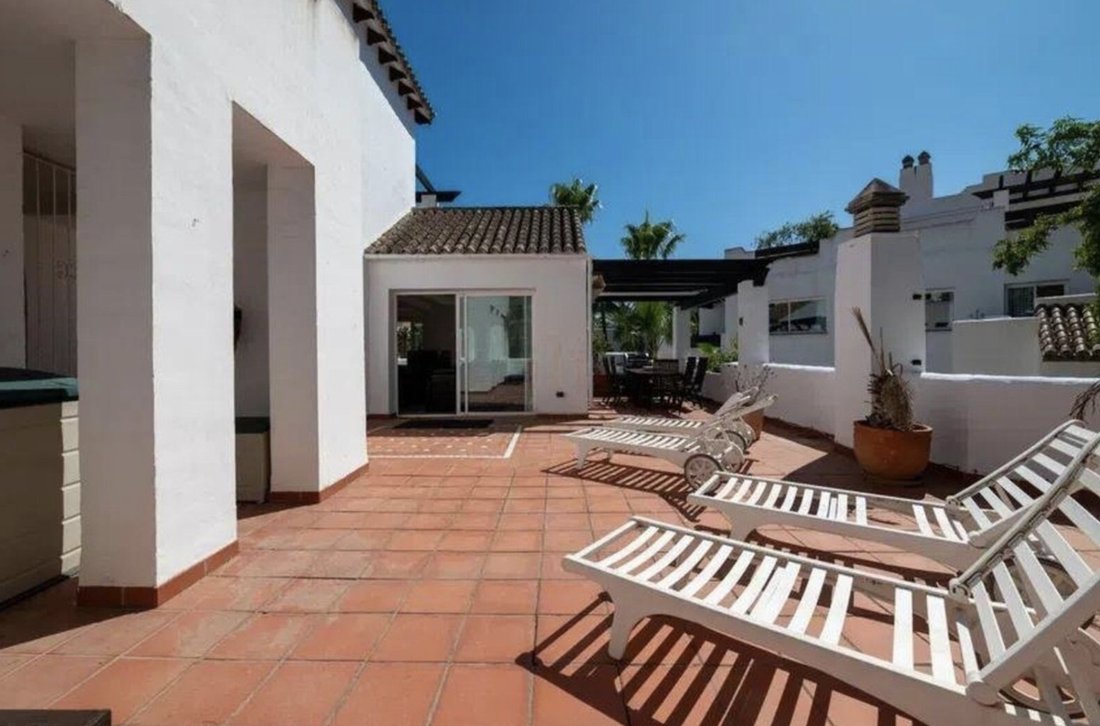 Penthouse in Puerto Banus, Marbella, Spain 3 - 15472975