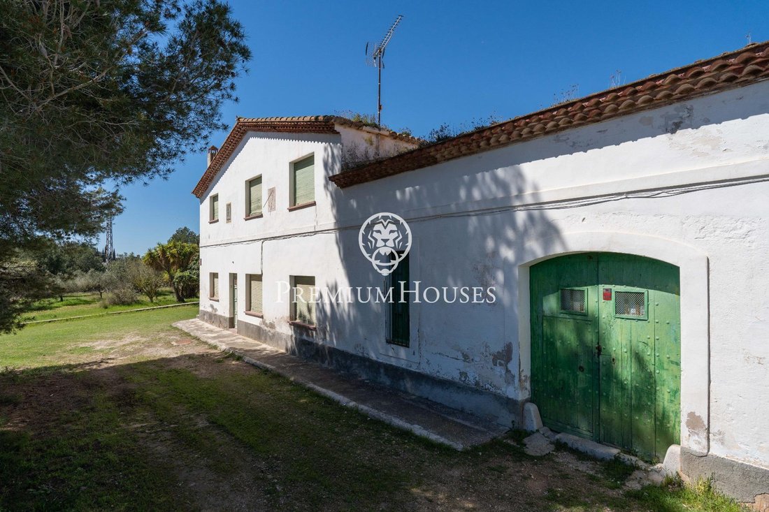 Country House in Vilanova i la Geltru, Catalonia, Spain 1 - 15470941