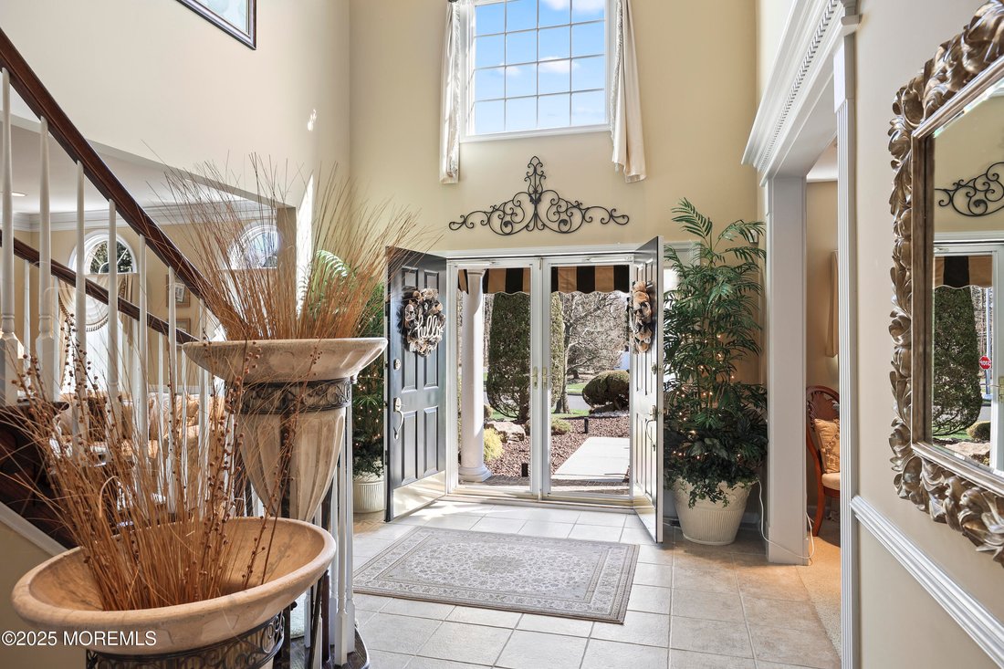 House in Freehold Township, New Jersey, United States 4 - 15468985