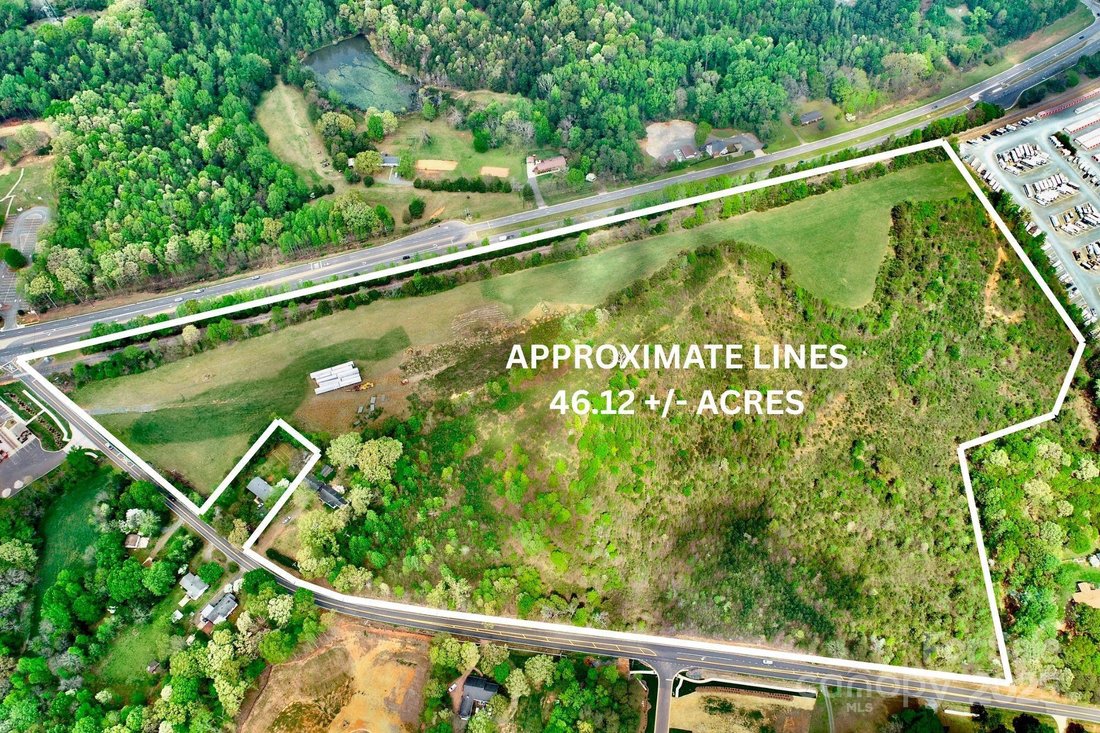 Land in Charlotte, North Carolina, United States 1 - 15471767