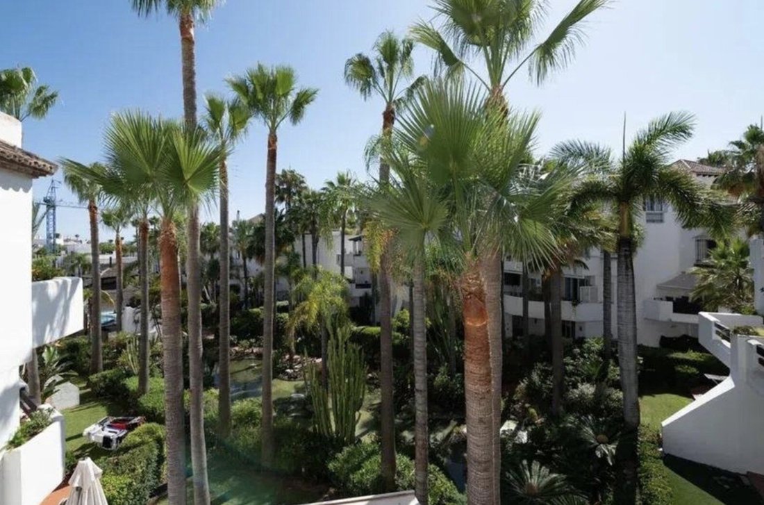 Penthouse in Puerto Banus, Marbella, Spain 1 - 15472975
