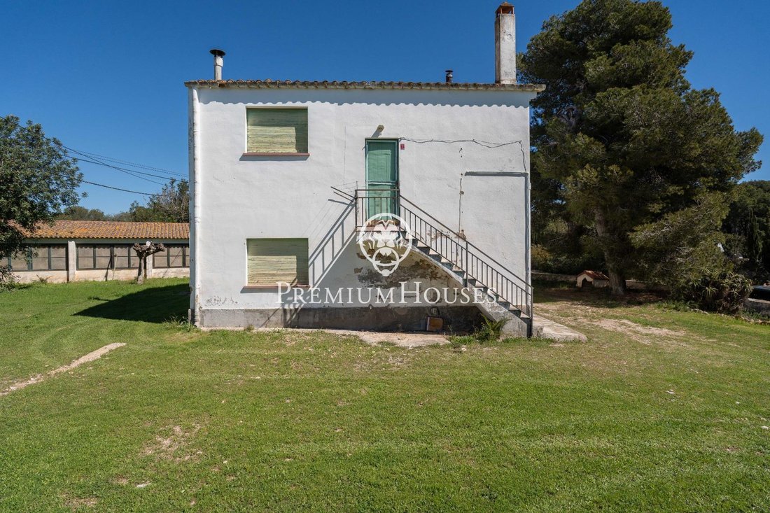 Country House in Vilanova i la Geltru, Catalonia, Spain 3 - 15470941