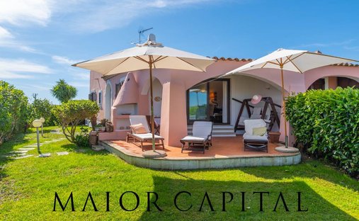 Villa en Porto San Paolo, Cerdeña, Italia 1