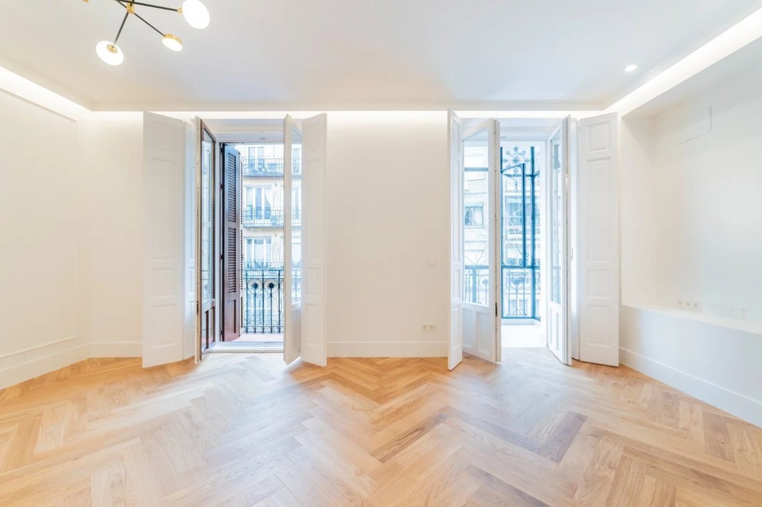 Apartment in Barrio Salamanca, Madrid, Spain 2 - 15469011