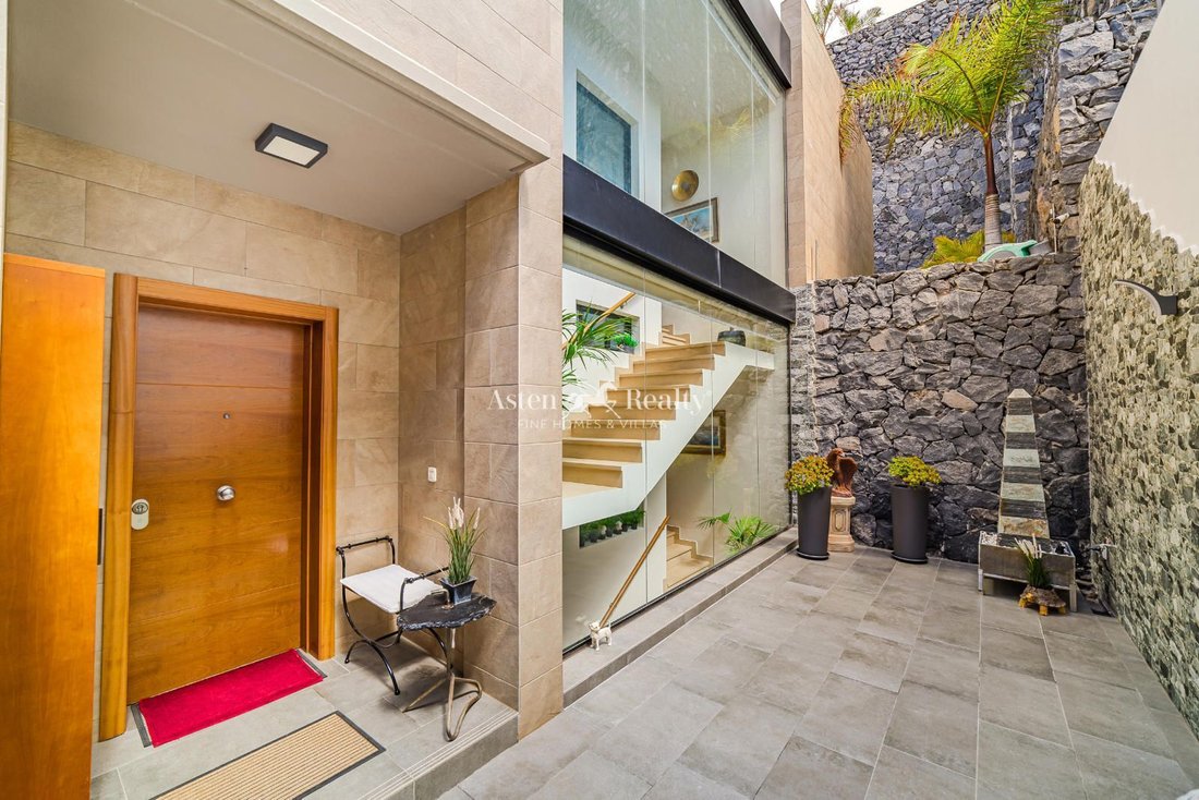 Villa in Costa Adeje, Adeje, Canary Islands 5 - 15469341