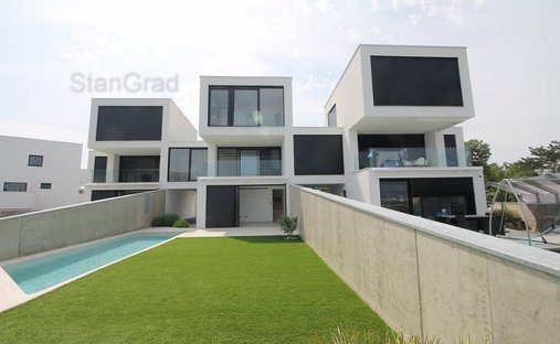 House in Malinska, Primorje-Gorski Kotar County, Croatia 1