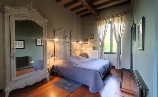 Castle for Sale in Villefranche-de-Rouergue, Occitanie, France