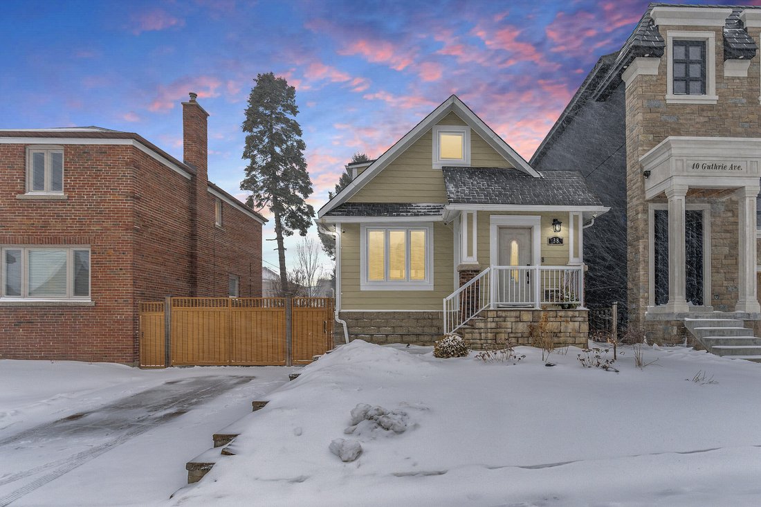 House in Toronto, Ontario, Canada 1 - 15274108