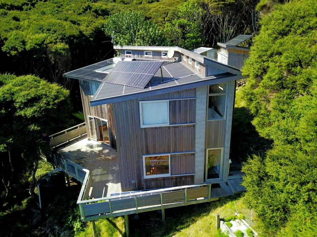 House in Great Barrier Island / Aotea, Auckland, New Zealand 3 - 15471521