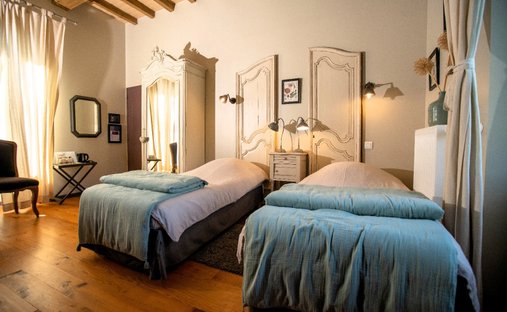 Castle for Sale in Villefranche-de-Rouergue, Occitanie, France