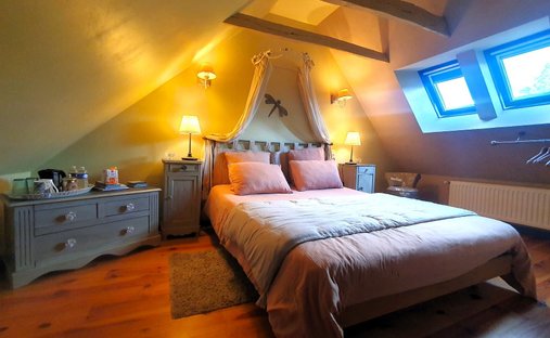 Castle for Sale in Villefranche-de-Rouergue, Occitanie, France