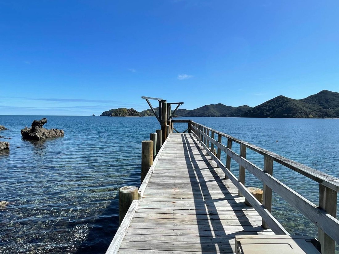 House in Great Barrier Island / Aotea, Auckland, New Zealand 2 - 15471521