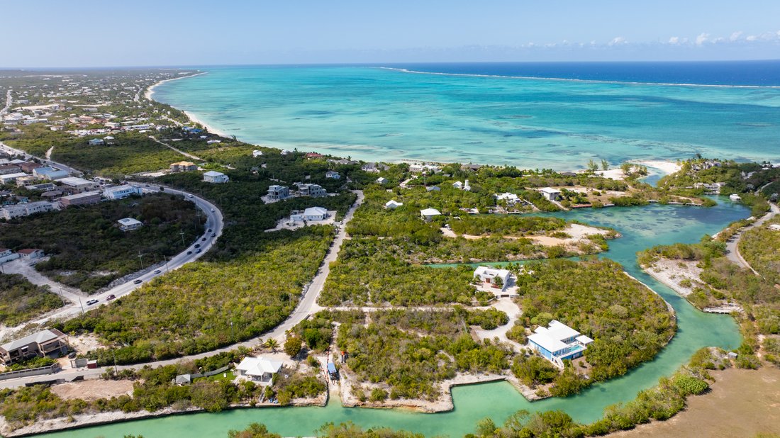Terrain à Cooper Jack Bay Settlement, Caicos Islands, Îles Turks et Caïques 2 - 15472545