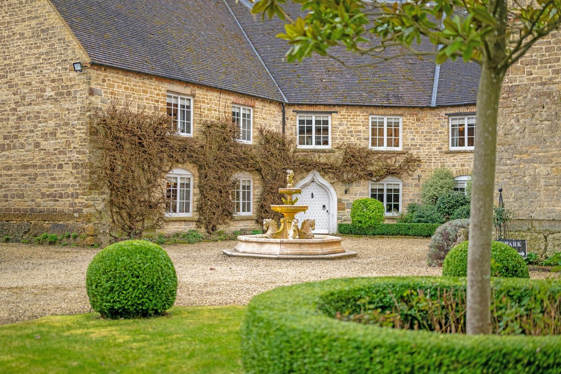 Casa en Buckinghamshire, Inglaterra 1 - 15470557