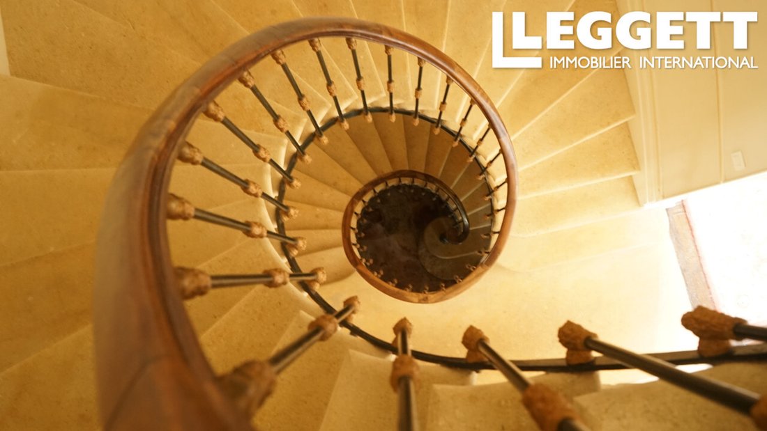 La Petite Toscane’s Enchanted Château: A 19th-Century Dream Between Saint-Émilion & Bordeaux - 5