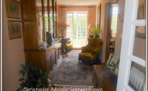 Castle for Sale in Gageac-et-Rouillac, Nouvelle-Aquitaine, France