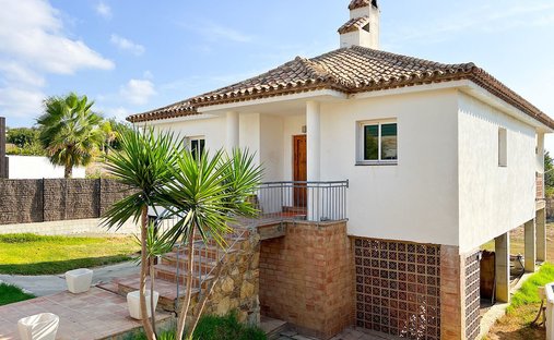 Villa en Estepona, Andalucía, España 1
