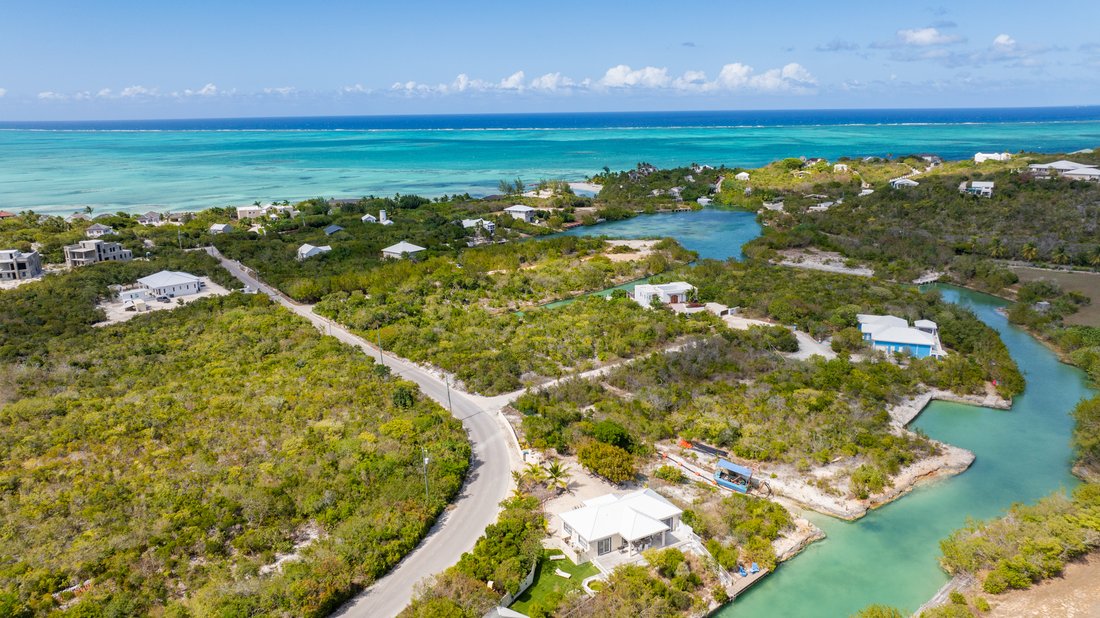 Terrain à Cooper Jack Bay Settlement, Caicos Islands, Îles Turks et Caïques 3 - 15472545