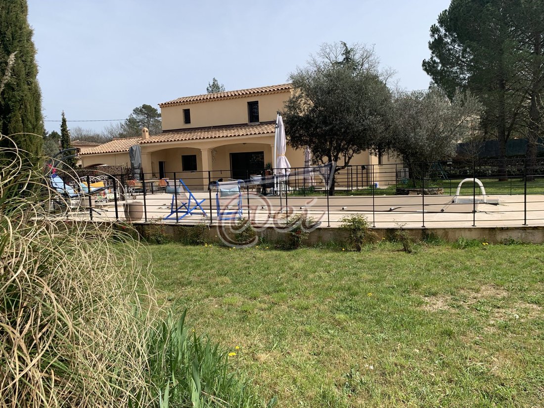Villa in Haut Sud, Saint-Maximin-la-Sainte-Baume, France 1 - 15473633