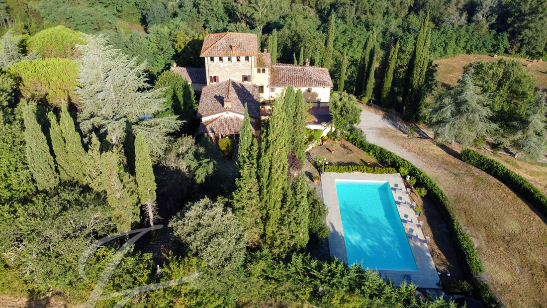Villa in Borgo San Lorenzo, Tuscany, Italy 3 - 15474234