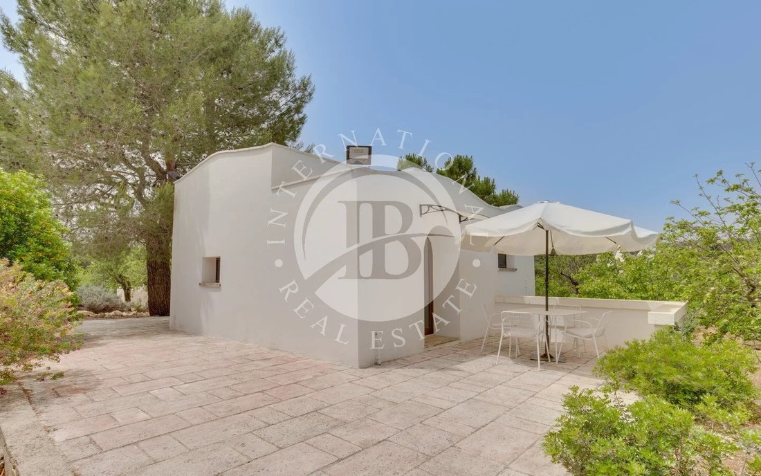 Casa en Ostuni, Apulia, Italia 5 - 15474390