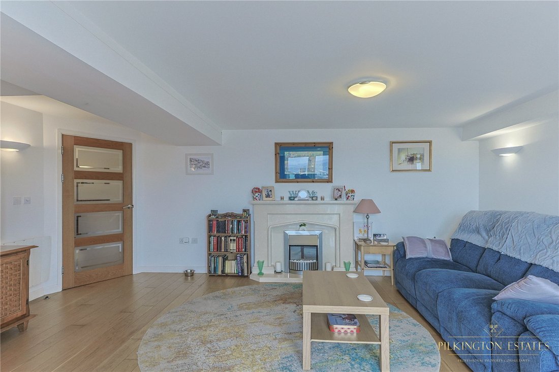 Apartment in Looe, England 4 - 15474633