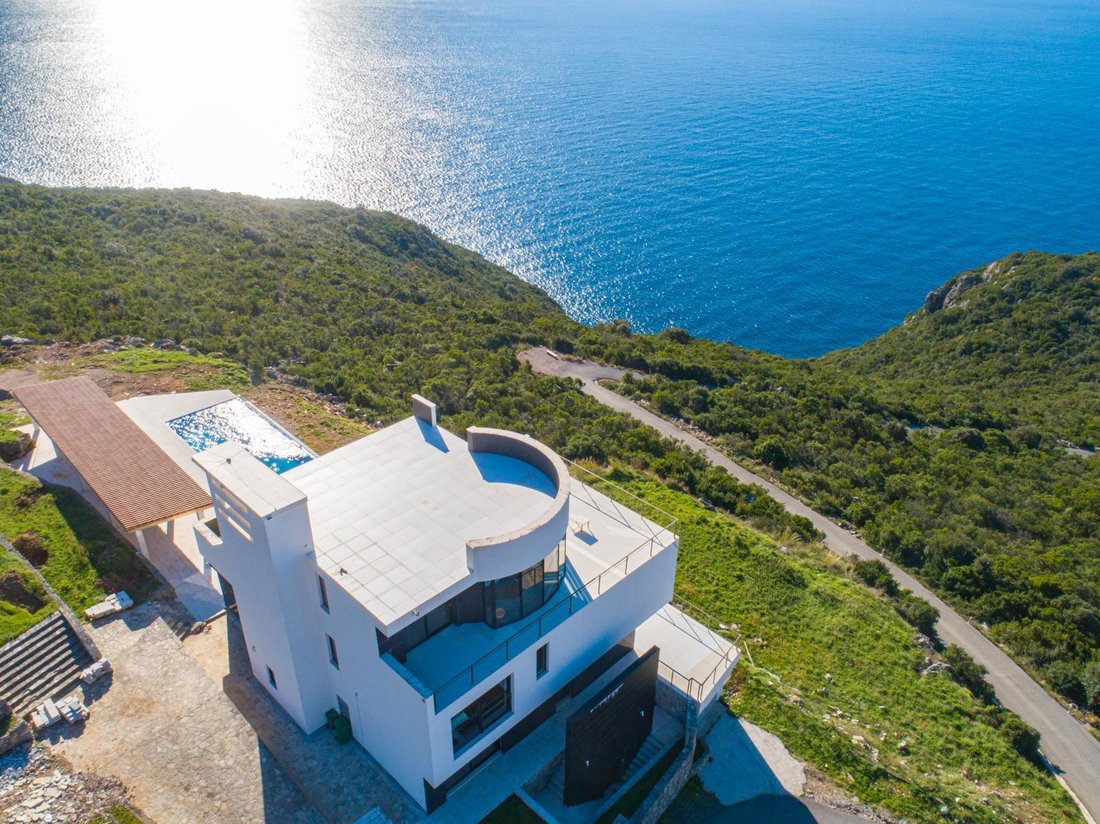 Villa in Krimovica, Kotor Municipality, Montenegro 5 - 15481668