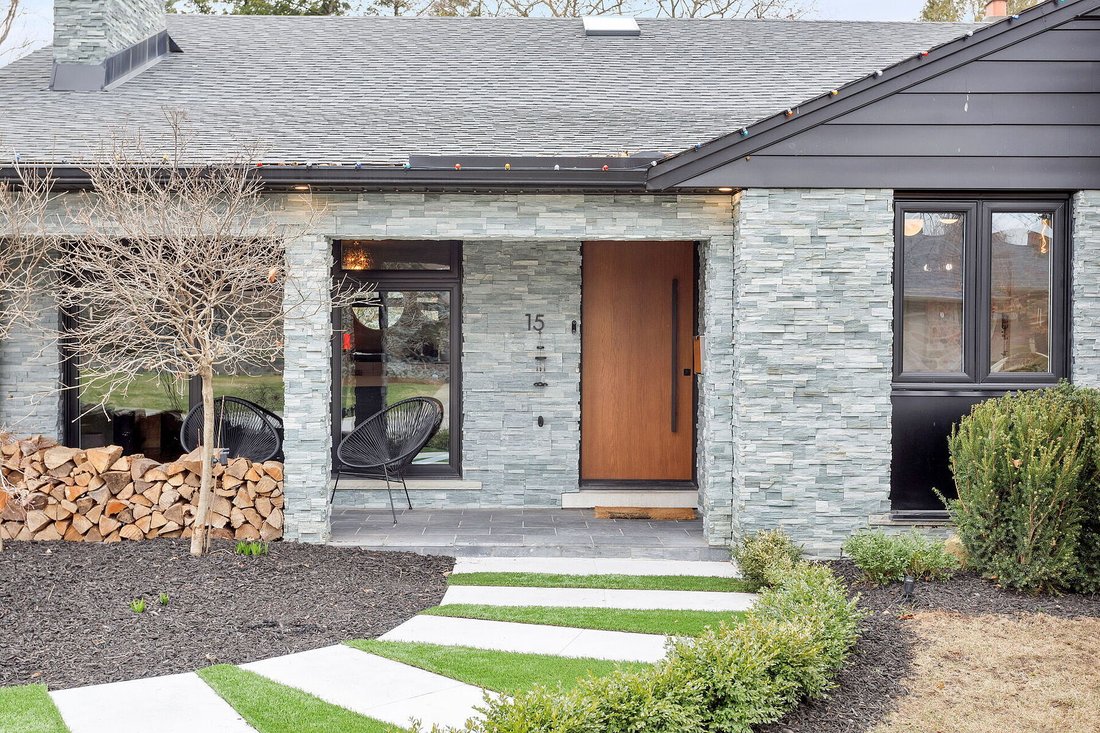 House in Toronto, Ontario, Canada 3 - 15477403