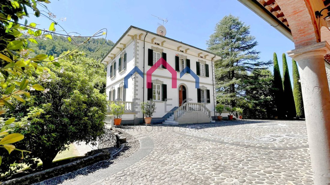 Villa in Bagni di Lucca, Tuscany, Italy 1 - 15483958