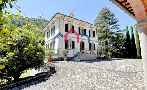 Villa in Bagni di Lucca, Tuscany, Italy 1
